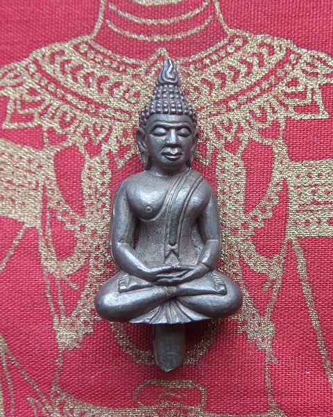 @ ยอดธงรุ่นเลื่อนสมณศักดิ์ หลวงพ่อตัด วัดชายนา จ.เพชรบุรี @