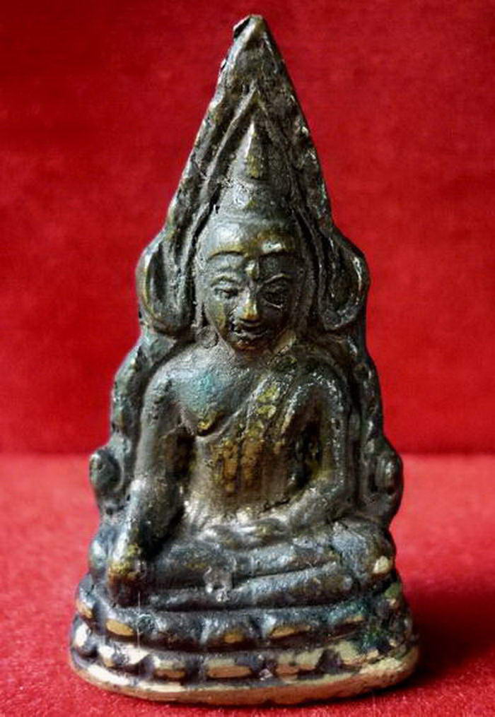 รูปหล่อลอยองค์พระพุทธชินราชอินโดจีน พิมพ์สังฆาฏิยาว ปี ๒๔๘๕