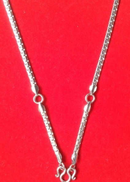 @สร้อยสแตนเลส ลาย ผ่าหวายแบน 3 ห่วง ยาว 26 นิ้ว @