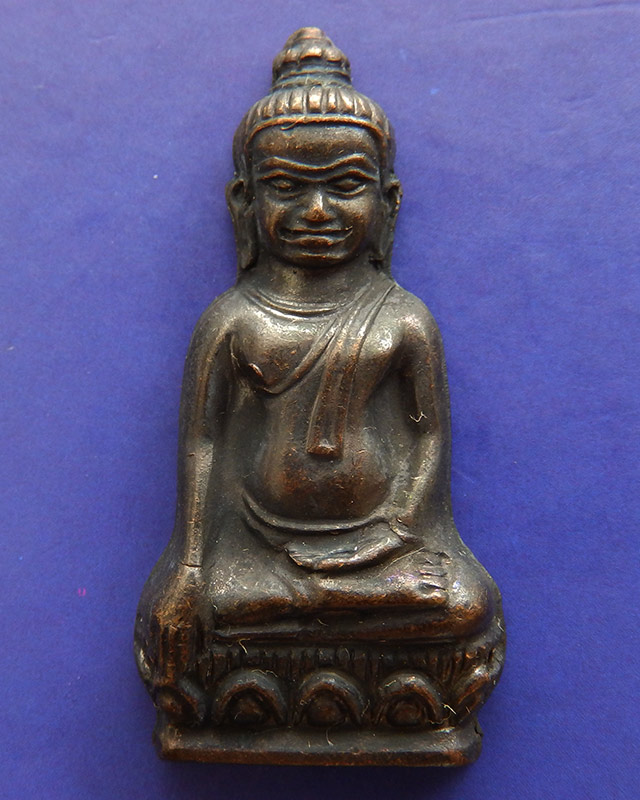 9.พระหูยาน หลังจปร. (รุ่นปืนแตก) วัดราชบพิธ พ.ศ. 2513 ในหลวงเสด็จเททอง เกจิ 108 ปลุกเสกพิธีใหญ่