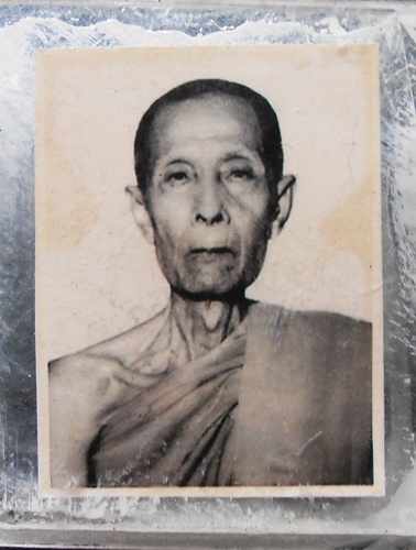 รูปถ่ายหนังไก่ หลวงปู่โต๊ะปี22สวยๆครับ