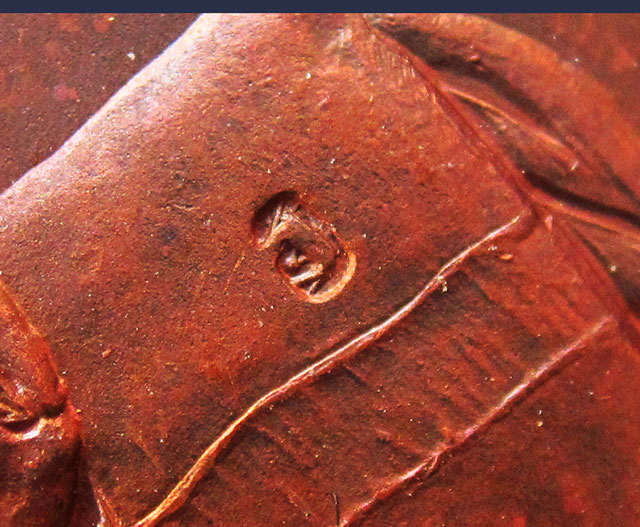 เหรียญหลวงพ่ออุ้น วัดตาลกง รุ่น ๔ ครบรอบ ๘๕ ปี พ.ศ. ๒๕๔๔ เนื้อทองแดงผิวมันปู