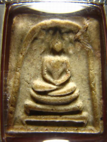 6,000.- สมเด็จคะแนน ปรกโพธิ์ เนื้อเกสร หลังยันต์ลึก หลวงปู่โต๊ะ วัดประดู่ฯ กทม. พร้อมสร้อยเงิน