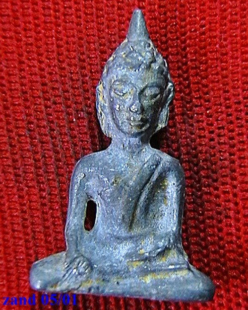 รูปหล่อลอยองค์พระประธาน วัดป่างิ้ว(บ่อสร้าง) อ.พาน จ.เชียงราย