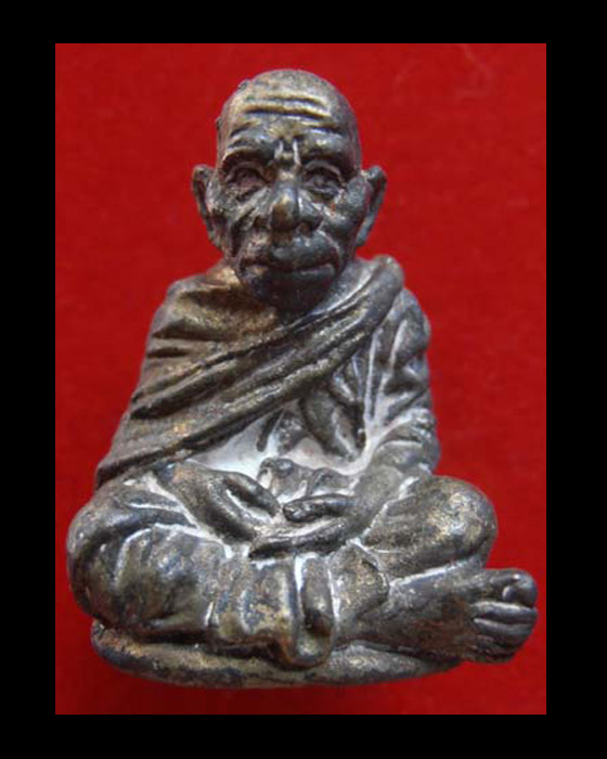 >> เคาะเดียว << พ่อท่านคล้าย รุ่นเสาร์ห้า เนื้อชนวนอุดผง **สร้างน้อย** >> โอนไป <<