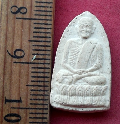 เคาะเดียวแดง เริ่ม 10 บาท กับ พระเกจิ เนื้อผง ..AW683