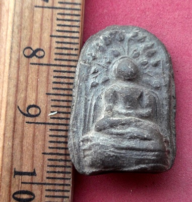 เคาะเดียวแดง เริ่ม 10 บาท กับ พระเนื้อดิน     ..AW676