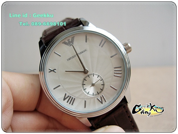 นาฬิกา ARMANI รุ่นสองเข็มครึ่ง สายหนังสีน้ำตาล เรือนเงิน