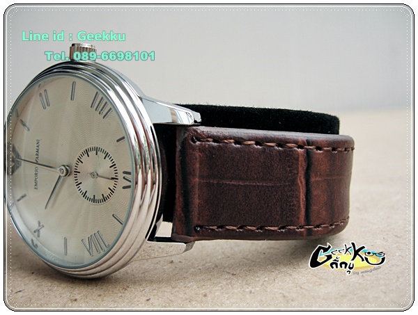 นาฬิกา ARMANI รุ่นสองเข็มครึ่ง สายหนังสีน้ำตาล เรือนเงิน