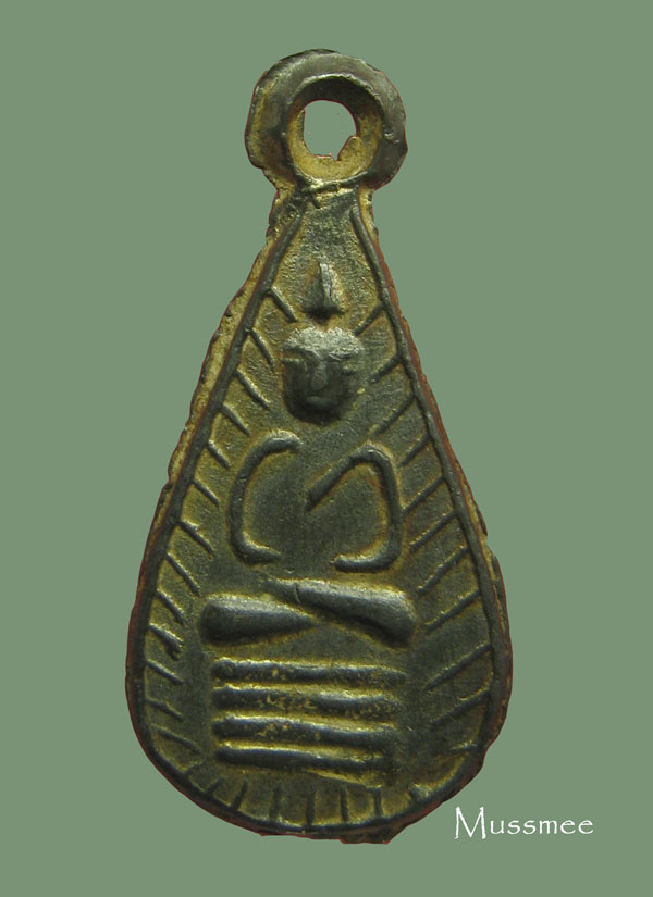 @@@ พระหยดน้ำ 2 หน้า หลวงพ่อโต วัดวิหารทอง ชัยนาท พระสวยยยยยยยยยยยยย หลวงปู่ศุข ร่วมปลุกเสก ครับบบบบ