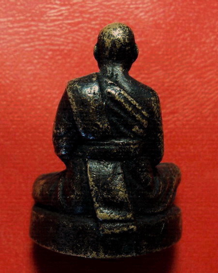 *รูปหล่อหลวงพ่อเงิน วัดดอนยายหอม รุ่นแรก ปี 2500 หนังสือเล็ก สวยมากค่ะ*