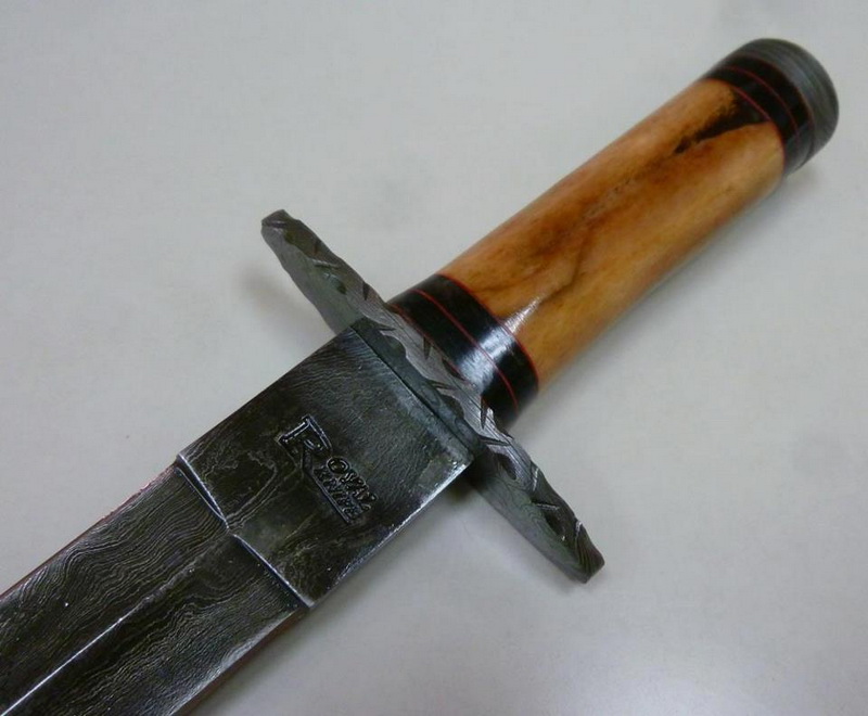 มีดดามัสกัสเหล็กลาย 2 คม ยาว 18 นิ้ว สวยงามมากๆครับ