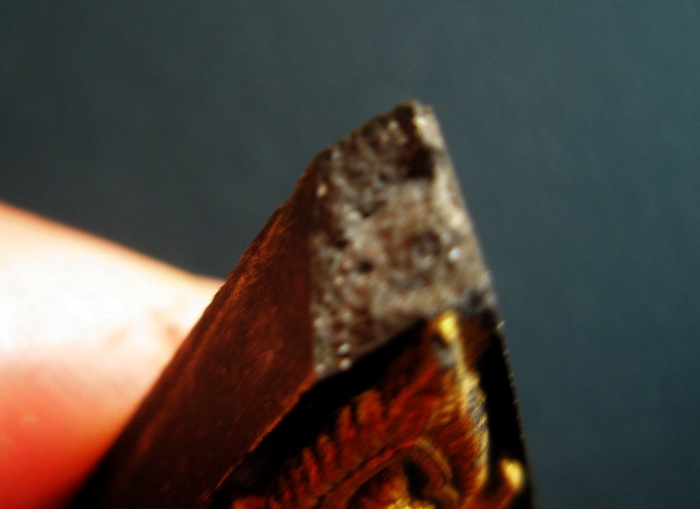 พระพุทธชินราชด้านปิดทอง ด้านหลัง ภปร ทองคำแท้ นน. 1.6 กรัม เนื้อผงศักดิ์สิทธิ์ ผงจิตรลดา สาพสวยเดิมๆ