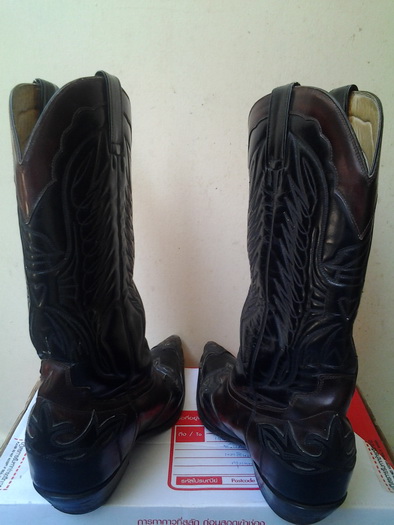รองเท้าบู๊ทคาวบอย 