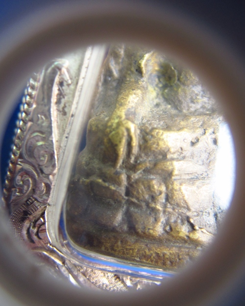 พระพุทธชินราชอินโดจีนหน้านาง พิมพ์ A หูขีด มือแตก