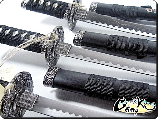 มินิดาบซามูไร !!!!! (ลายตัวอักษร) งานสวยค่ะ  ไว้สำหรับตั้งโชว์ประดับบ้านหรือให้เป็นของขวัญปีใหม่  