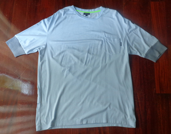 เสื้อ CHAPS ของแท้ คอกลมแขนจั๊มป์มีกระเป๋า เบอร์ L ครับ