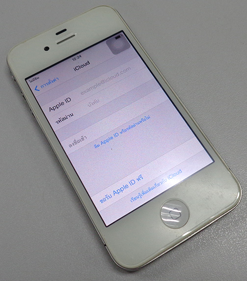 iPhone4 ของแท้ 16GB สีขาว สภาพสวยเทพ มีกล่อง  พร้อมอุปกรณ์