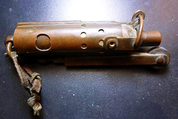 ไฟแช็คหัวรถไฟโบราณ 