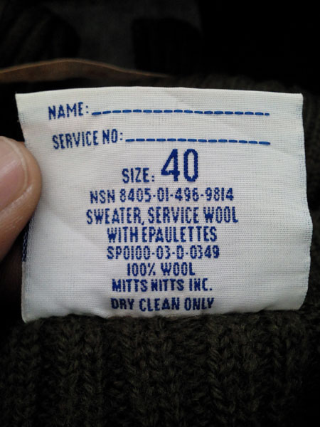 เสื้อ Sweater Service 100% Wool # Size 40
