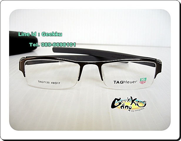 กรอบ แว่นตา Tag ทรงครึ่งกรอบสีกัน(สีดำเทา) ตัวกรอบเป็นโลหะค่ะ ก้านขาเป็นซิลิโคนนิ่ม (ขาสีดำด้านในสีเ