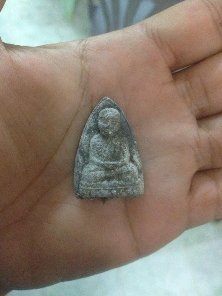 หลวงปู่ทวดเนื้อว่าน ปี39 วัดนาประดู่