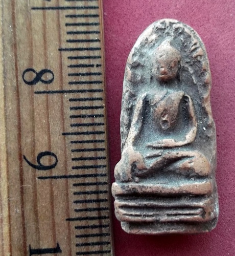 เคาะเดียวแดง เริ่ม 10 บาท กับ พระเนื้อดิน ..AW539