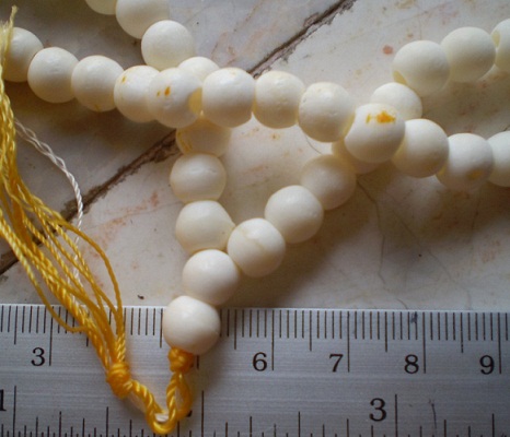 สร้อยประคำ  108 เม็ด กระดูกช้าง 8 มิล  เคาะเดียว 