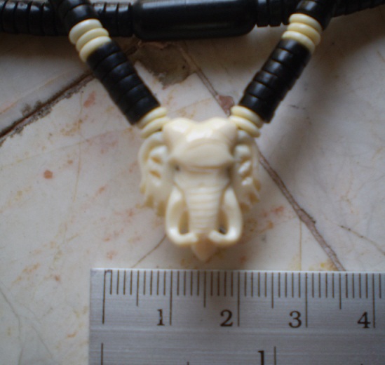 สร้อยกะลาตาเดียว  บวกงาช้างแท้  ห่วงกลางหัวช้าง  เคาะเดียว 