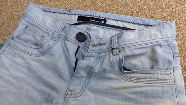 ยีนส์ eloq ของแท้ 100% เอว32ครับ