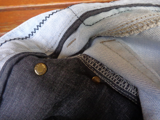 ยีนส์ eloq ของแท้ 100% เอว32ครับ