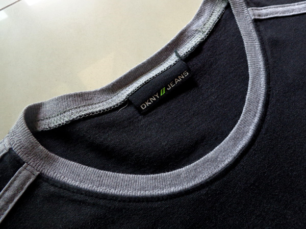 เสื้อ DKNY ของแท้ ขนาดเบอร์ L ครับ