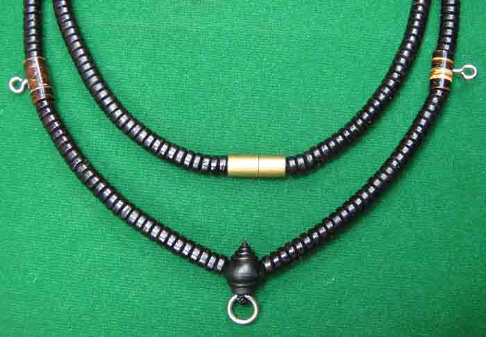 (((วัดใจเคาะเดียวแดง)))สร้อยผสมเม็ดกะลาตาเดียว+หัวกลางรูปขุนไม้มงคล ความยาว ๒๖ นิ้ว แบบ ๓ ห่วง ๑ เส้