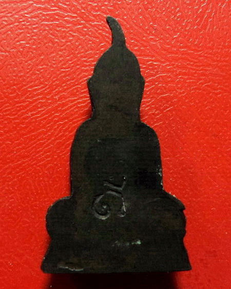 "พระท่ากระดานอินโดจีน" หลวงปู่ดี วัดเทวสังฆาราม(วัดเหนือ)รุ่นนี้มากด้วยประสบการณ์ค่ะ