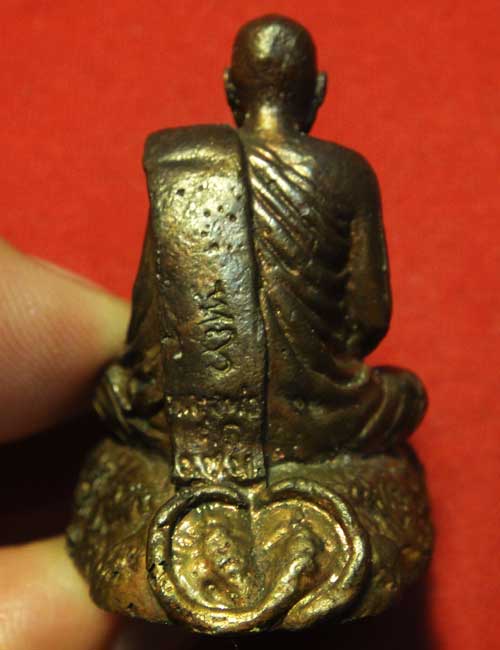 รูปหล่อนั่งพยัฆคู่ หลวงพ่อตัดเนื้อเมฆพัต ปี51!!!