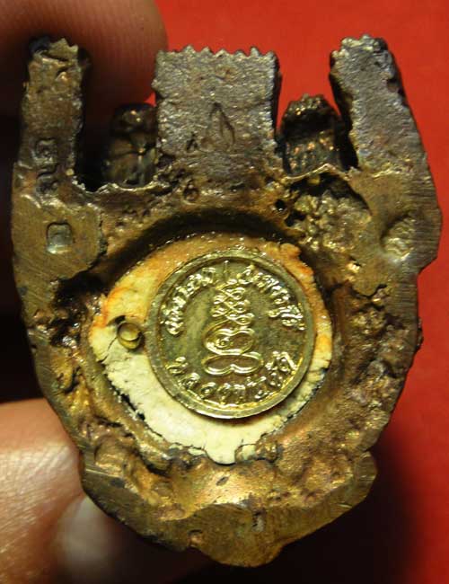 รูปหล่อนั่งพยัฆคู่ หลวงพ่อตัดเนื้อเมฆพัต ปี51!!!