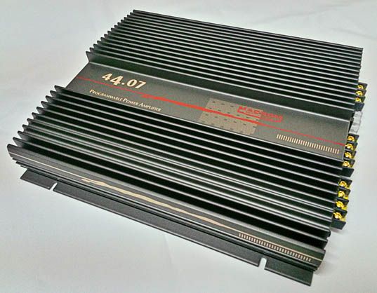 ขาย Amp Macrom 44.07 แบรนด์ ไฮน์เอนด์ Make in UK สภาพสวยมาก ไม่ซ่อม ใช้งานปกติ