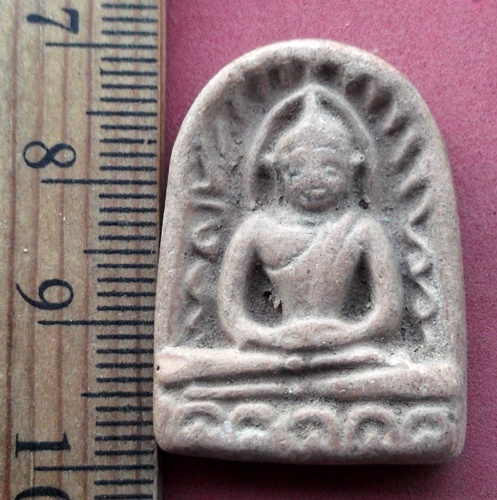 เคาะเดียวแดง เริ่ม 10 บาท กับ พระเนื้อดิน ..AW642