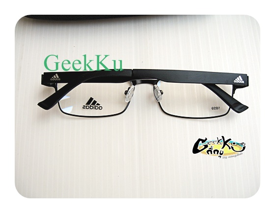 กรอบแว่น adidas ทรงกรอบเต็มสีดำ ตัวกรอบมีความยืดหยุ่นสูง น้ำหนักเบามากค่ะ **นำไปทำเลนส์สายตาได้