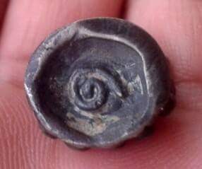 พระกริ่งหน้าตั๊กแตน สัมฤทธิ์เงิน