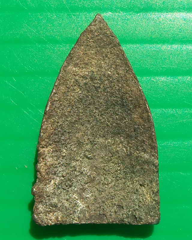 พระเชตุพน แขนหักศอก ฐานบัวฟันปลา เนื้อชินเงิน กรุวัดหินตั้ง สุโขทัย