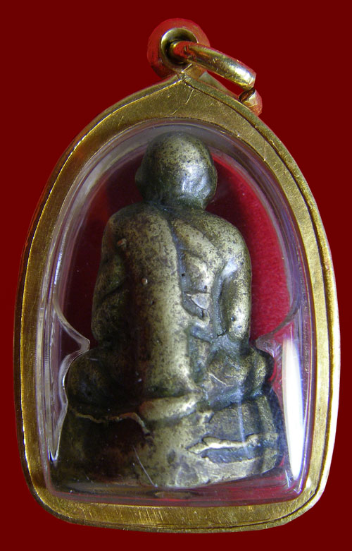 รูปหล่อหลวงพ่อคล้าย วัดสวนขัน พิมพ์ชลูด  