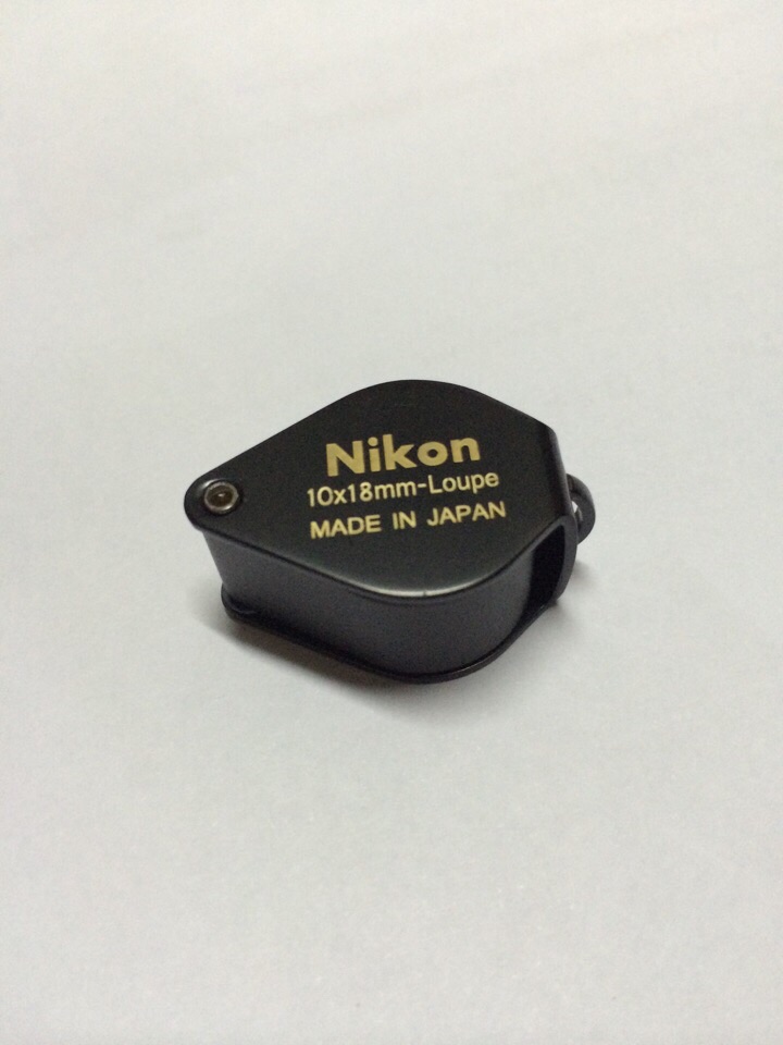 กล้องส่องพระ Nikon รุ่น FULL HD เลนส์แก้ว 2 ชั้น เคลือบมัลติโค้ทถนอมสายตา ขนาดกำลังขยาย 10X - 18mm