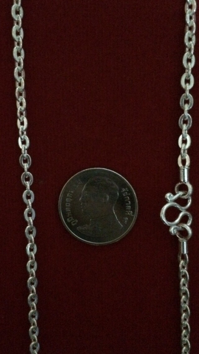 สร้อยเงิน ลายโซ่ทับแบน (สวมหัวได้) ทำจาก เงินแท้92.5% ยาว24 นิ้ว หนักประมาณ 12.5 กรัม 