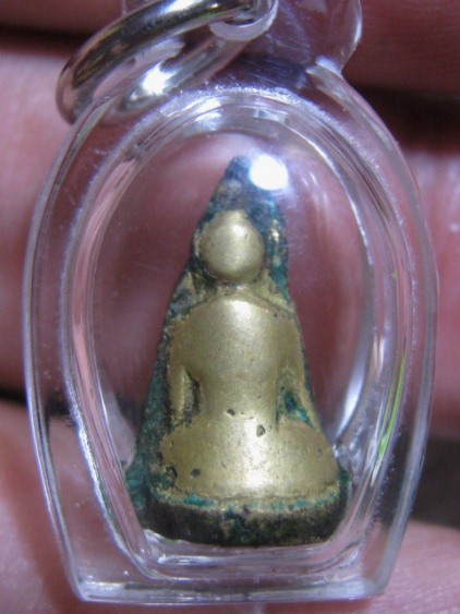 พระชัยวัฒน์ ปี2495 ท่านเจ้าคุณนรฯ วัดเทพศิรินทร์ กรุงเทพฯ อาศัยพุทธคุณ ราคาเบา ๆ 