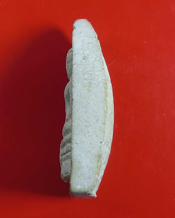 หลวงปู่โต๊ะ พระประธาน พิมพ์กลีบบัว เล็ก หลังยันต์ตรีนิสิงเห ปี 2521 