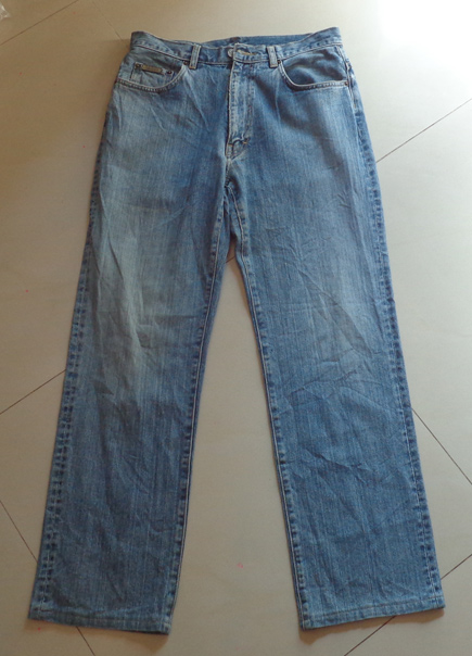 กางเกงยีนส์ Calvin Klein แบรนด์ดัง USA ของแท้ครับ เอว 31 สวยมาก