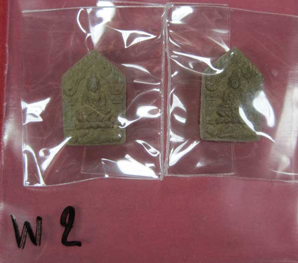 ขุนแผนจิ๋ว พิเศษ 2 องค์ หลวงปู่คำบุ คุตฺตจิตโต วัดกุดชมภูจ.อุบลราชธานีสวยแชมป์สายอิสานในซิลเดิม