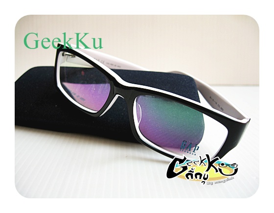   กรอบแว่นตา GAP ทรงกรอบเต็มสีดำด้านในสีขาว