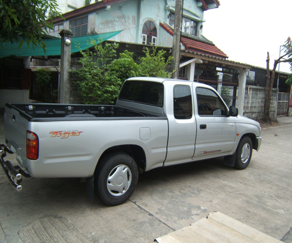 ขายรถกระบะTOYOTA สภาพดีใช้น้อย